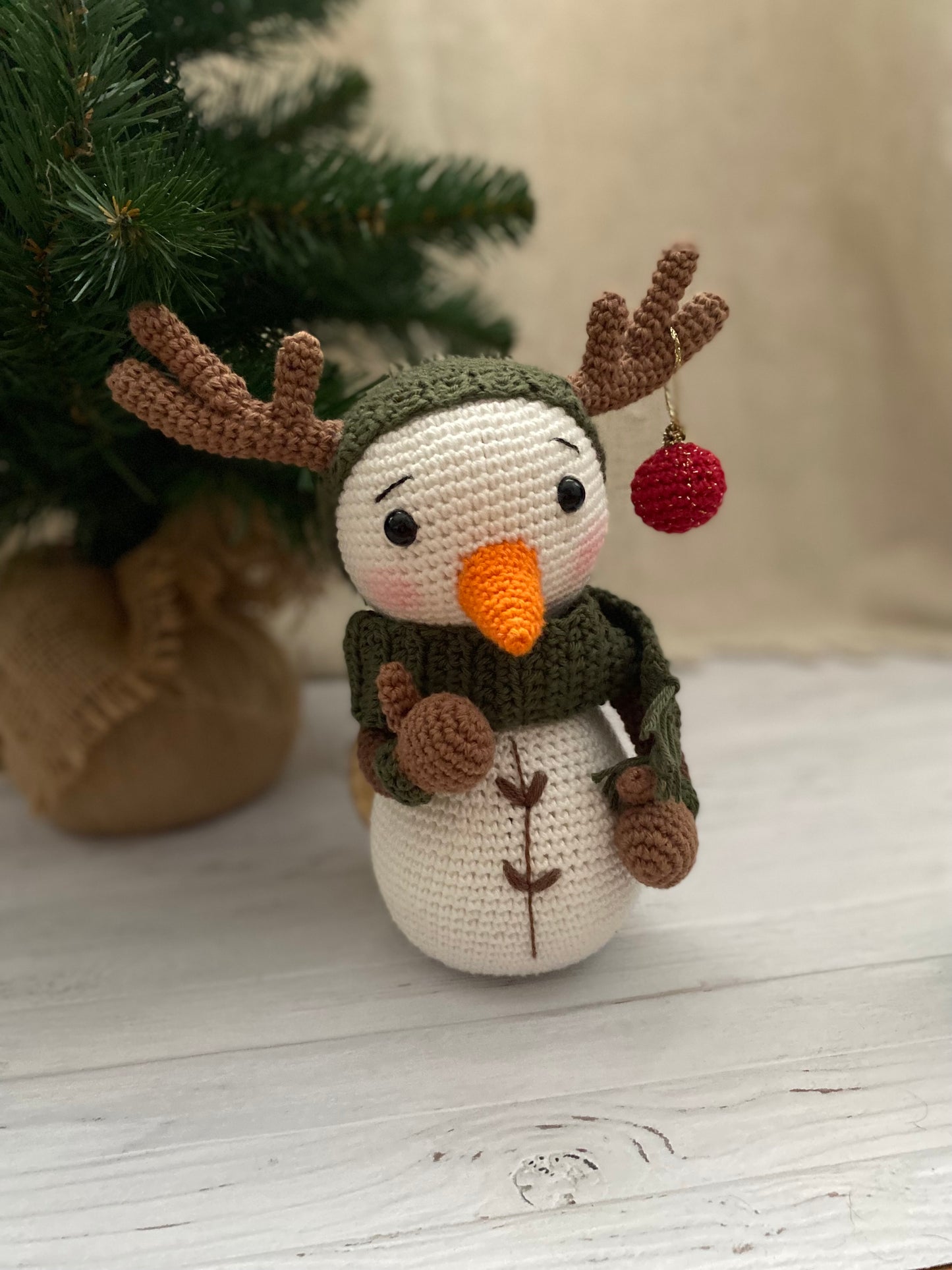 Kit crochet « Oslo le Bonhomme de Neige »