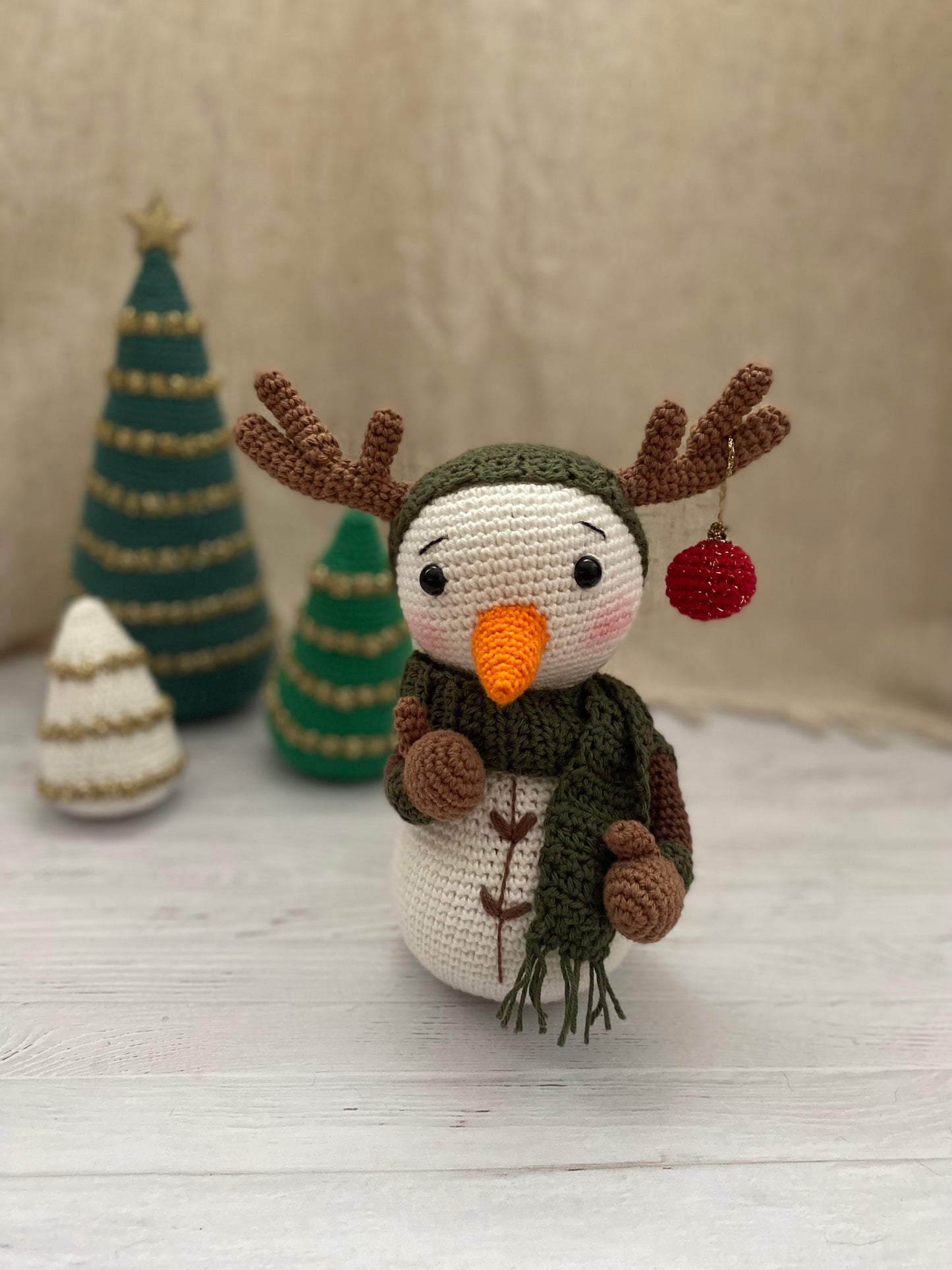 Kit crochet « Oslo le Bonhomme de Neige »