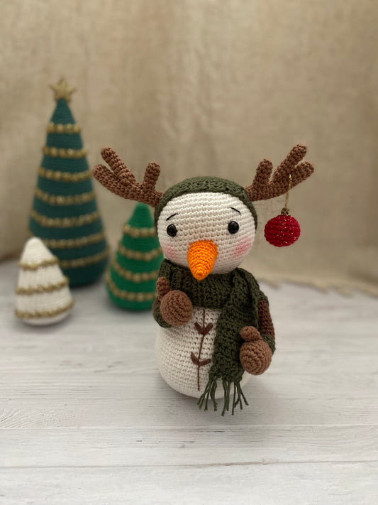 Kit crochet « Oslo le Bonhomme de Neige »