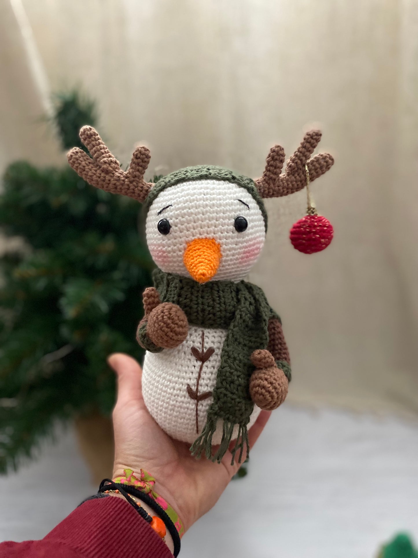 Kit crochet « Oslo le Bonhomme de Neige »