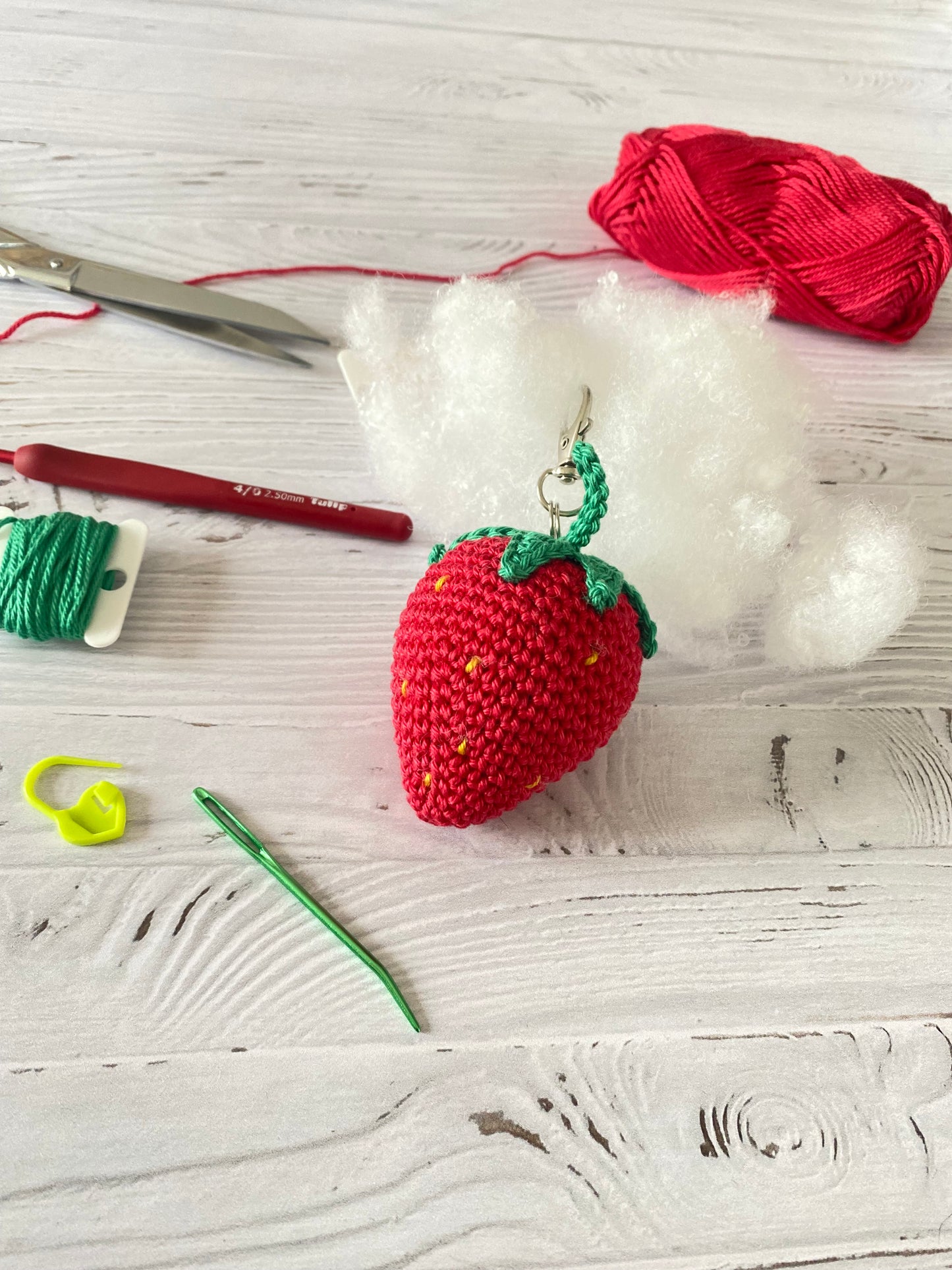 Tutoriel « Mon porte-clef fraise 🍓 »